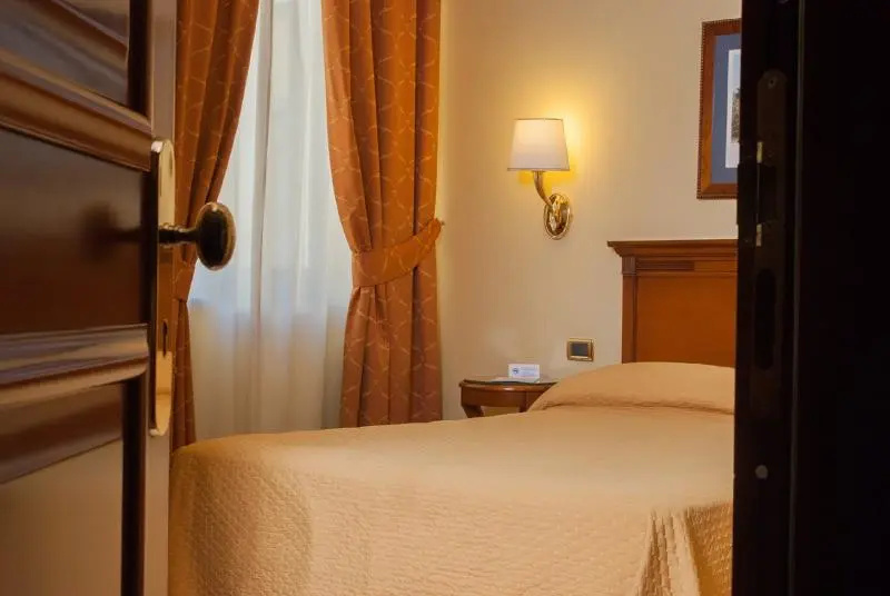 Le Cheminee Business Hotel - Chambres