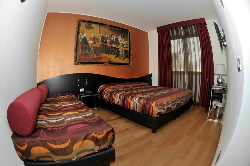 La Grotta Hotel - Chambres