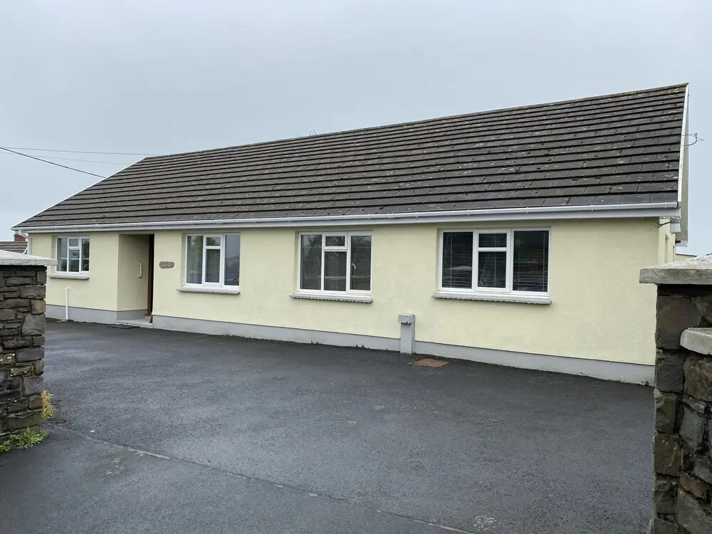 Santa Rosa - 4 Bedroom Holiday Home