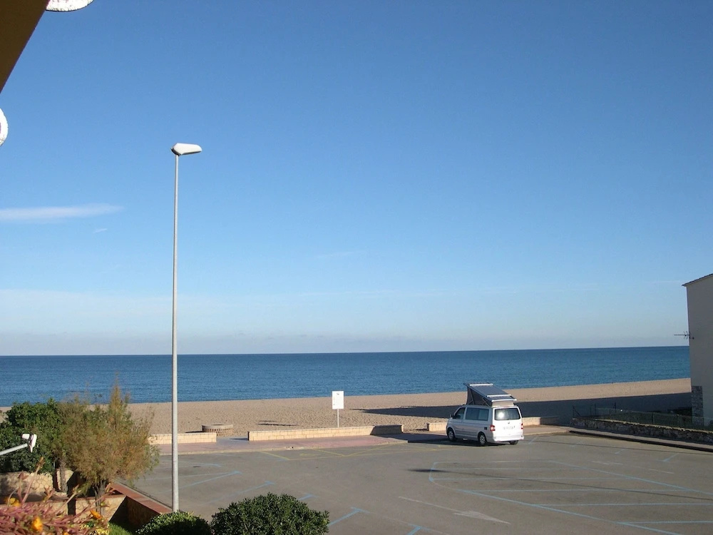 Studio beachfront