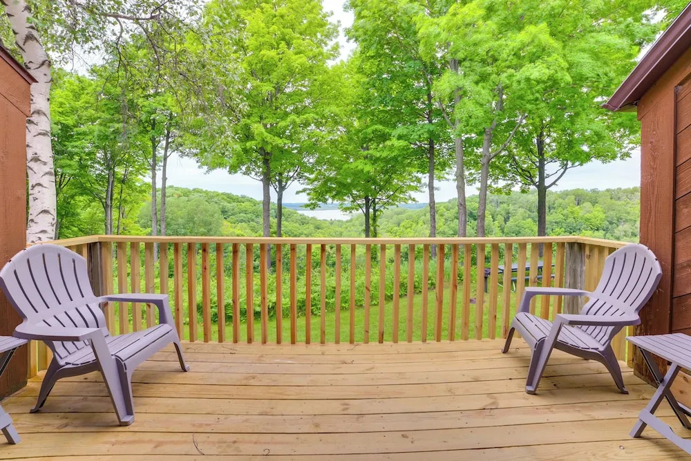 Bellaire Ski Condo: 1 Mi to Summit Mountain!