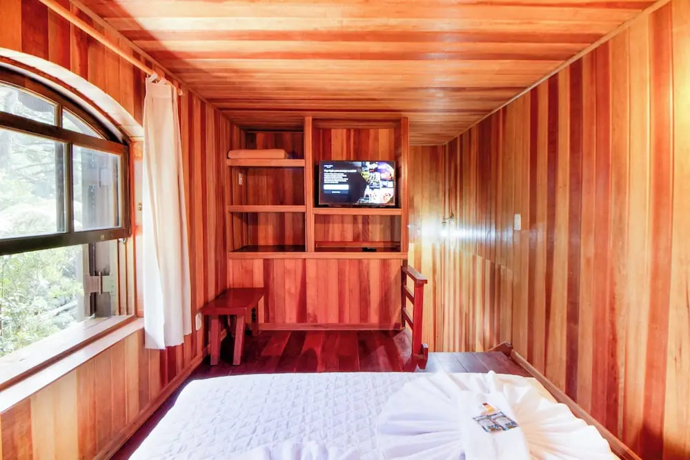 Economy Chalet