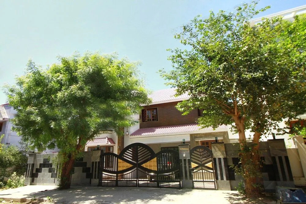 Oyo 18457 Anugraha Homestay