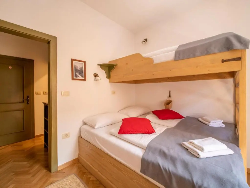 Berghi Hotel and Apartments - Chambres