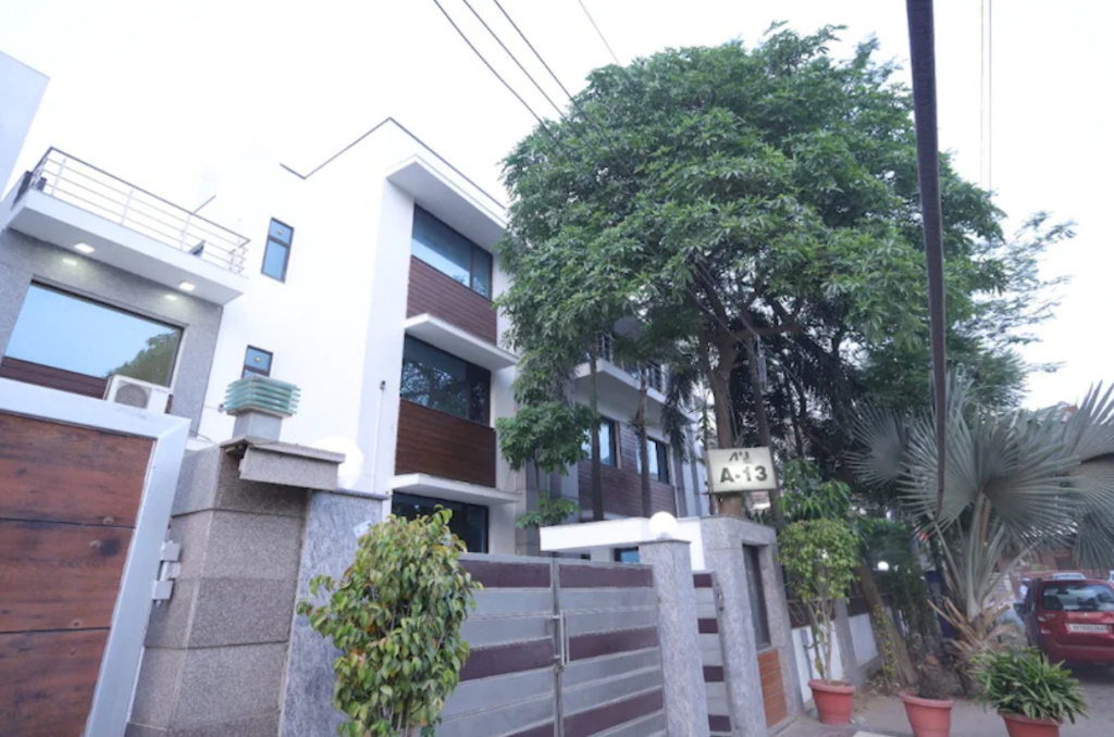 Hotel Delight Suites