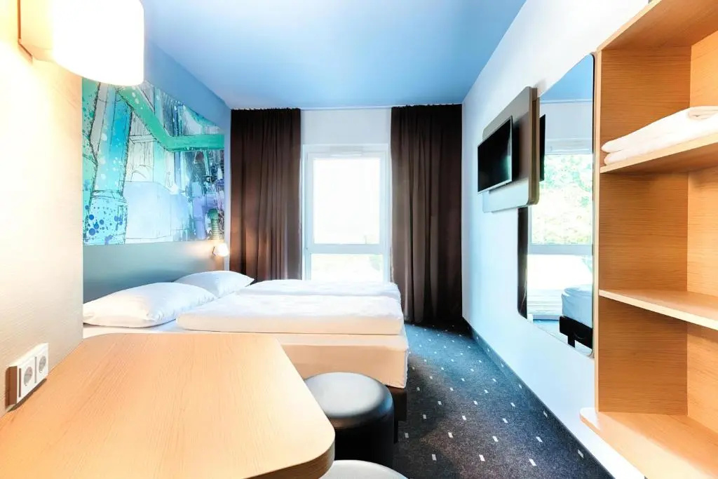 Standard Double room (full double bed)