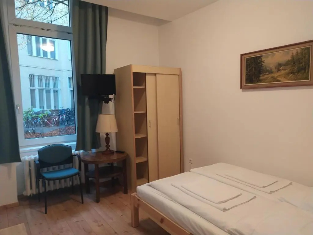 Standard Double room (full double bed)