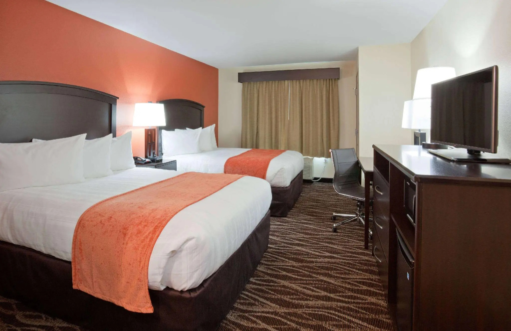 AmericInn by Wyndham Waupun - Chambres