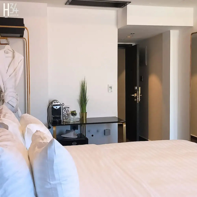 Deluxe room with balcony