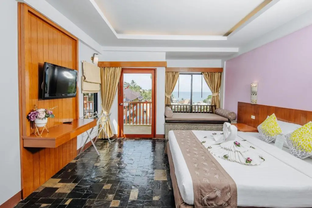 Deluxe Double room with sea view (full double bed)