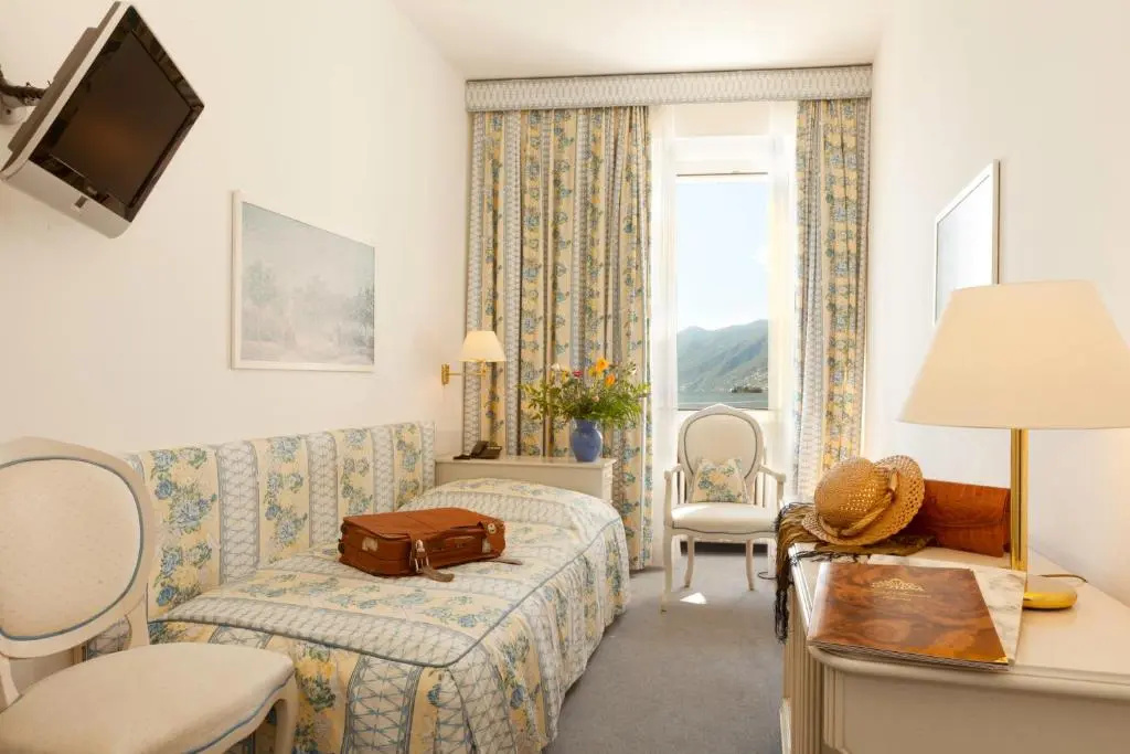 Standard Single room with lake view