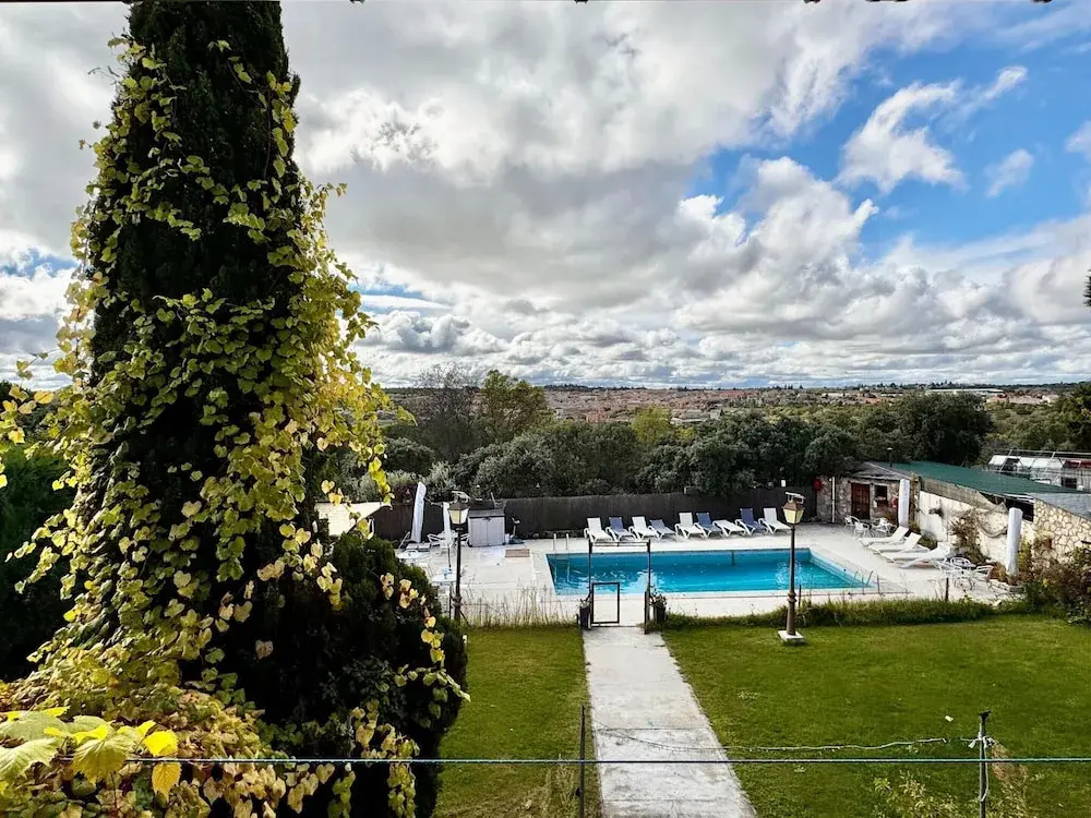 Apartment in Galapagar With Private Terrace