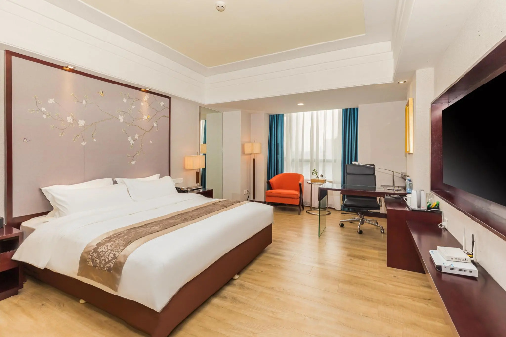 Deluxe Double room (full double bed)
