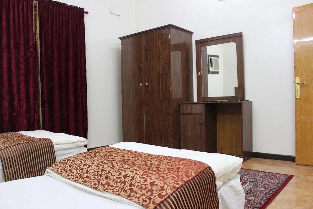 Al Eairy Furnished Apartments Al Baha 1 - фото 3