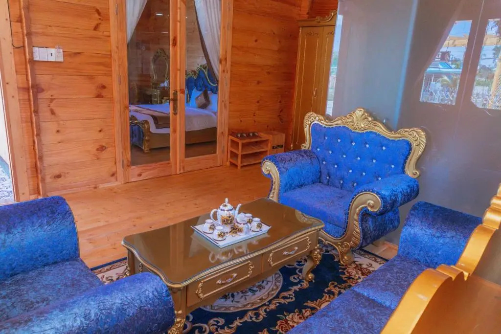 Lobby & Reception