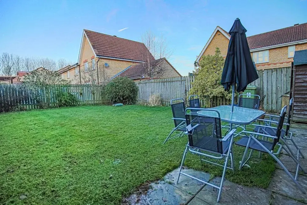 Host Stay Chicksands Avenue