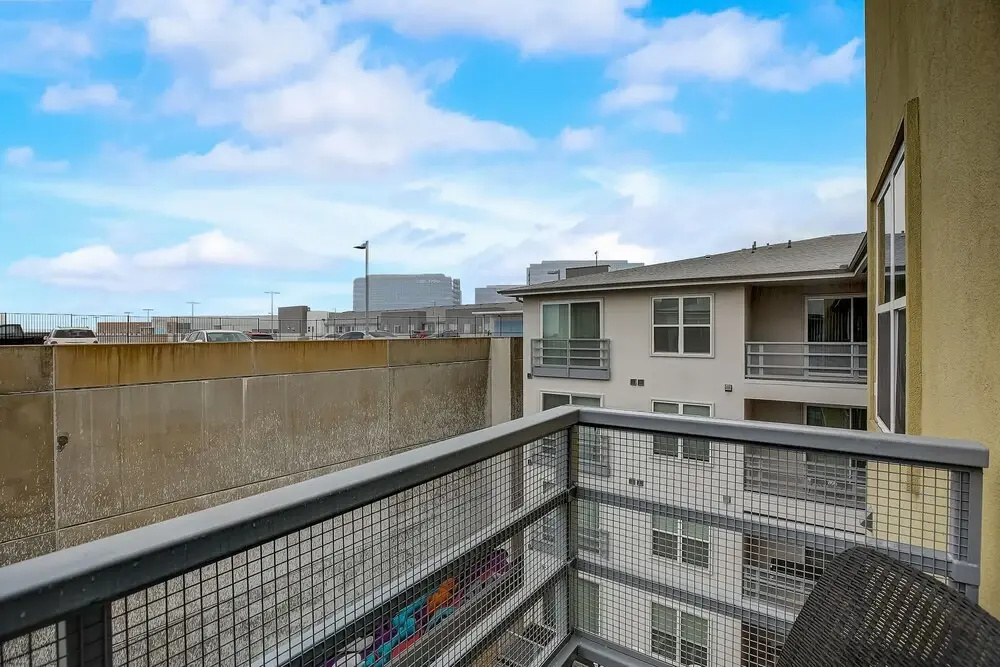 Frontdesk 1 BR Apt Near St. Edwards Park