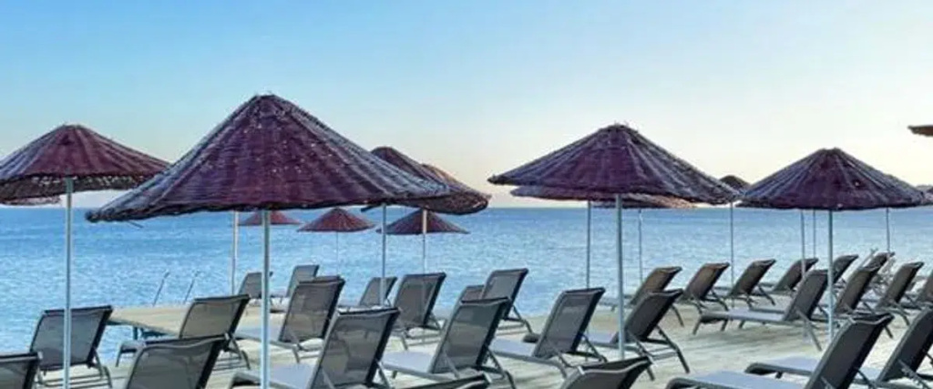 Beach & Waterfront