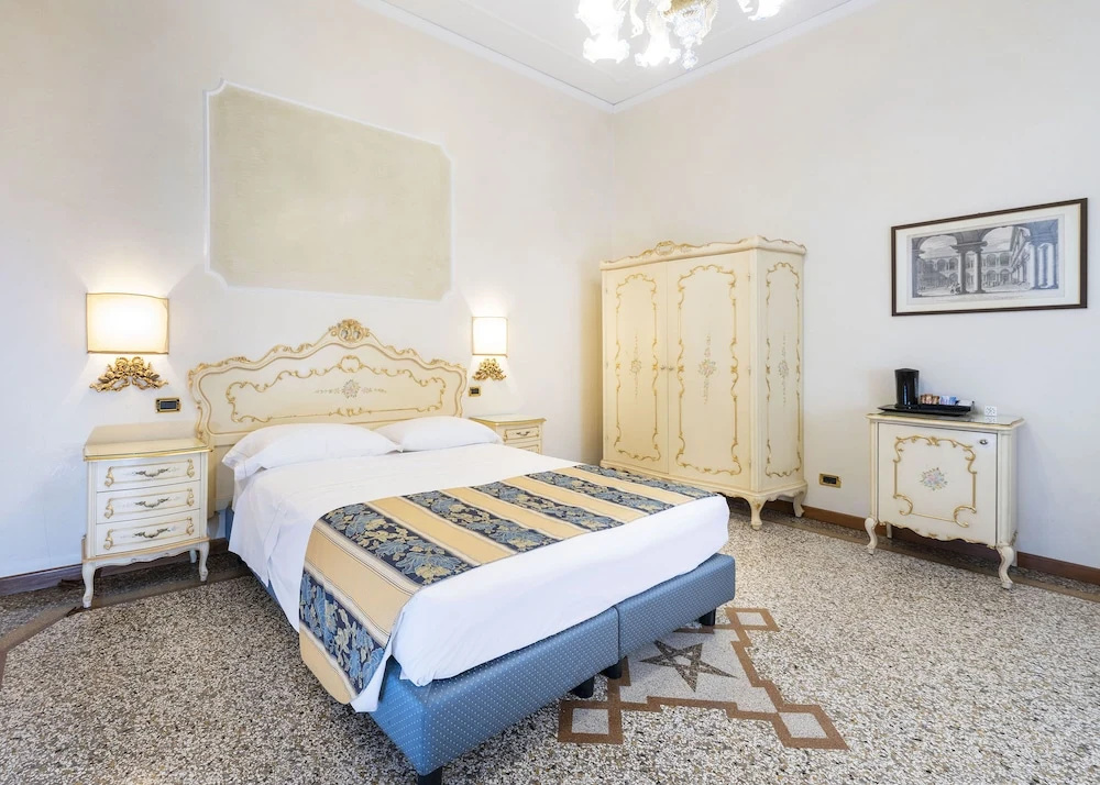 Classic Triple room