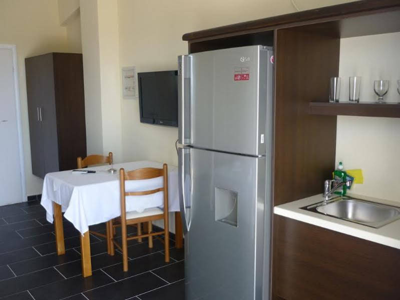 Oasis Hotel 3 * Oasis Hotel 3 *