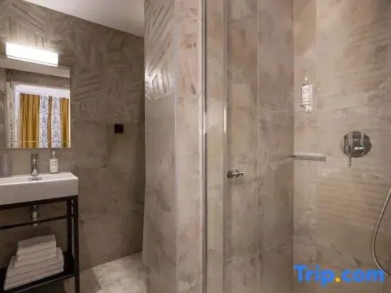 Grand Hotel Leveque 43