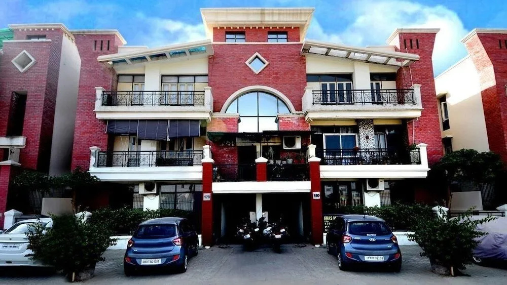 Khasmahal Homestay