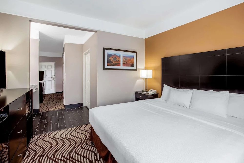 La Quinta Inn & Suites by Wyndham Pasadena - Chambres