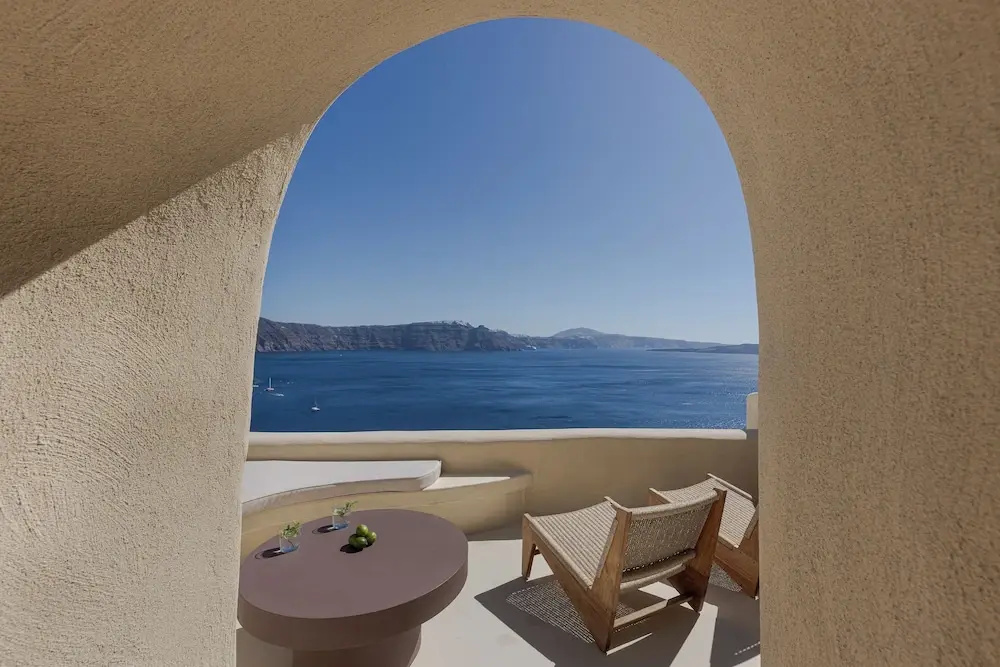 Caldera's Dream Cave House with hot tub