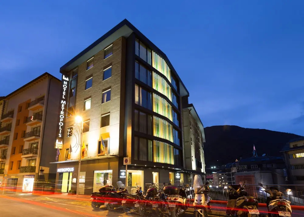 Hotel photo 1