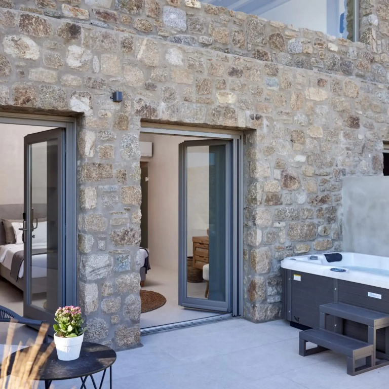 IONIC Suites