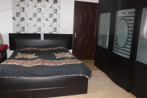 2 Floor Guesthouse On Chavchavadze 40