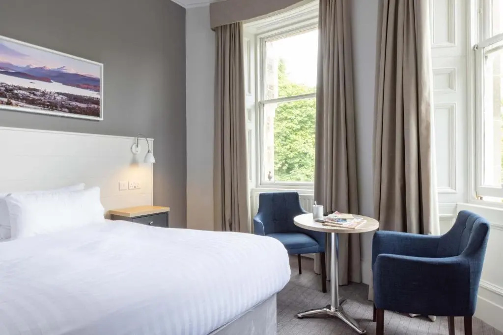 The Tarbet Hotel - Chambres