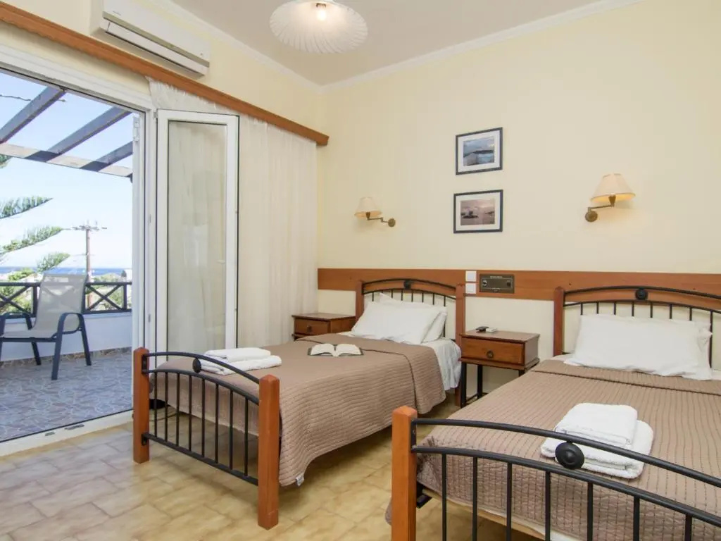 Double room (twin beds)
