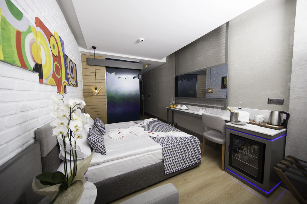 Laren Family Hotel & Spa -  Boutique Hotel — фото