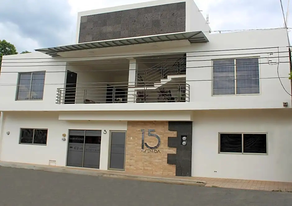 15 Avenida