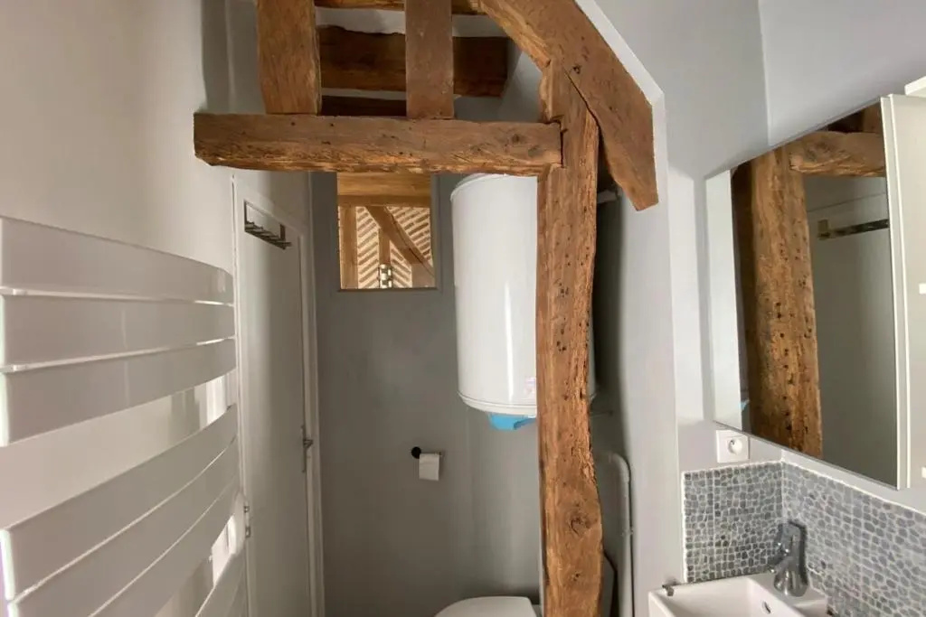 Typical apartment in the heart of the city with WiFi