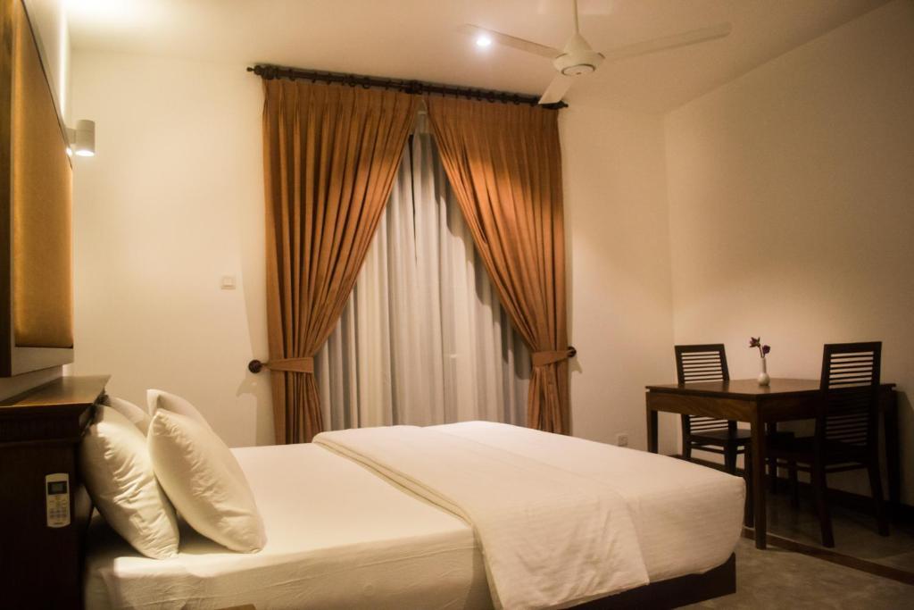 Refresh Hotel