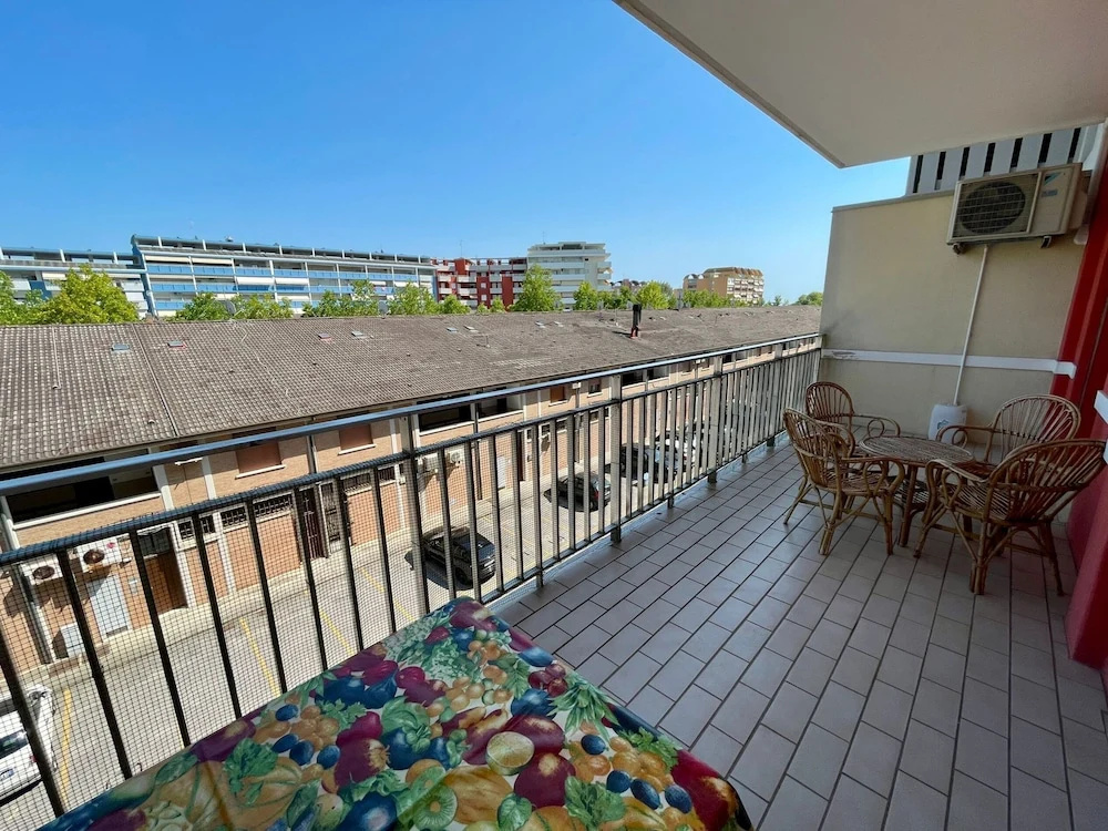 2 Bedrooms Apartment with balcony