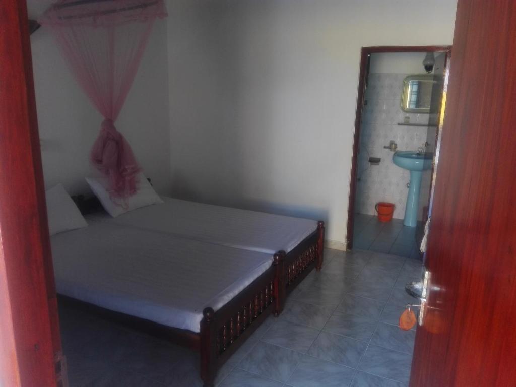 Budde's Beach Restaurant & Guesthouse