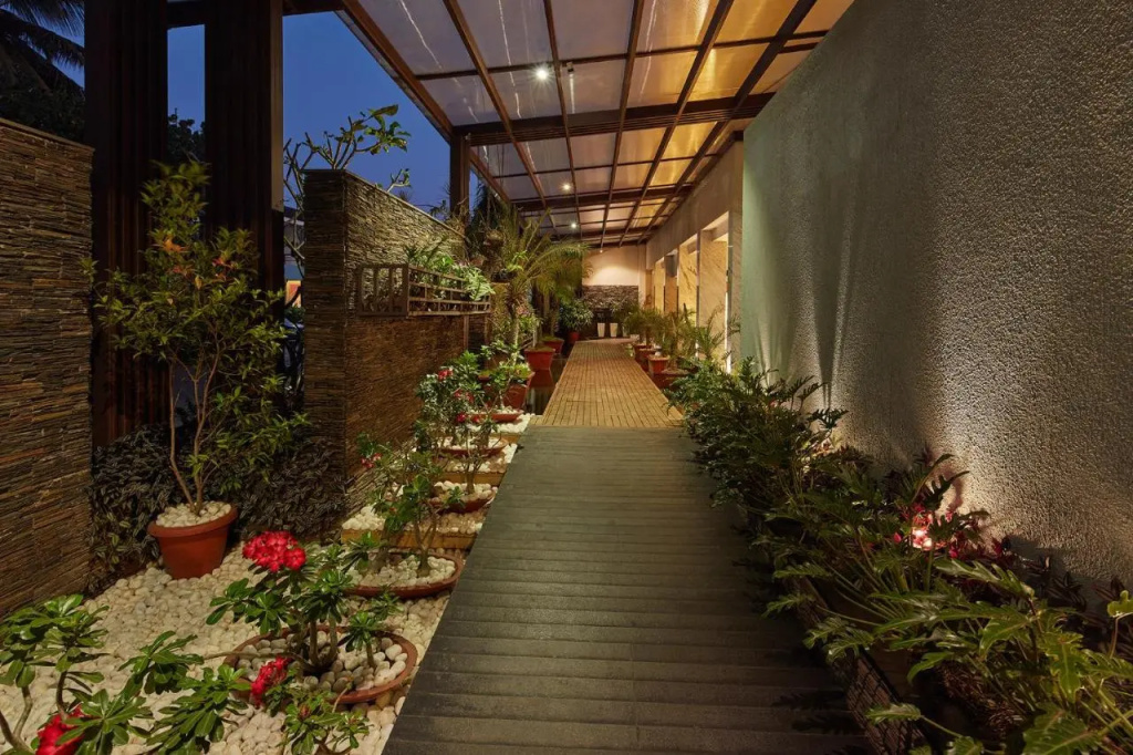 Royal Orchid Beach Resort & Spa — фото 2