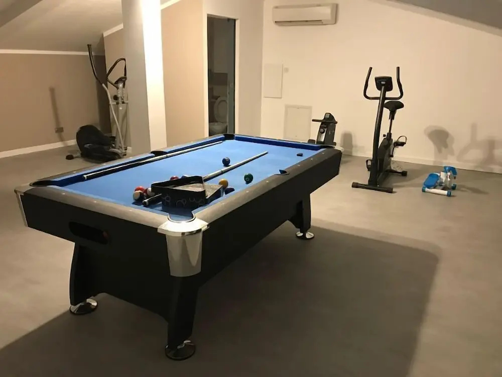 Standard Quadruple room with pool view