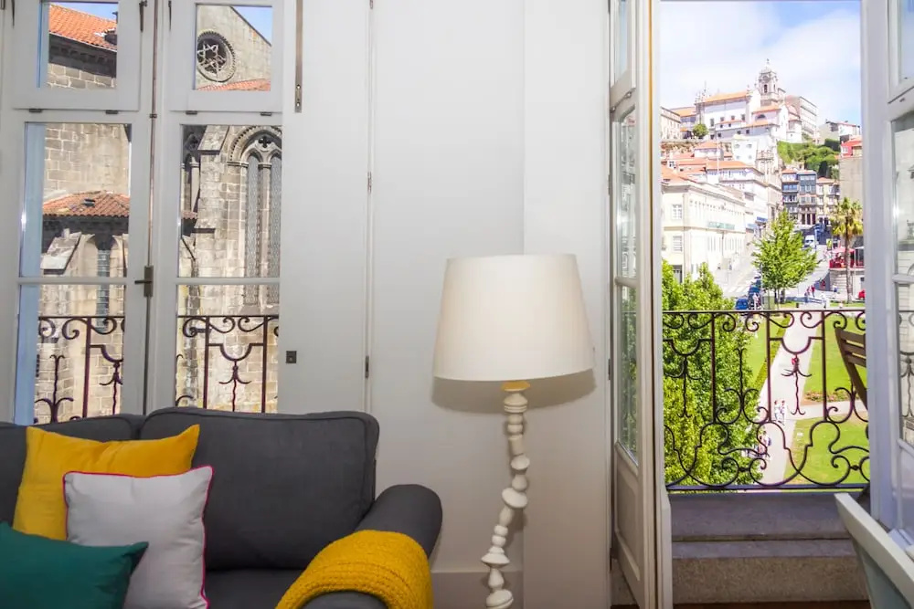 Balcony & Terrace