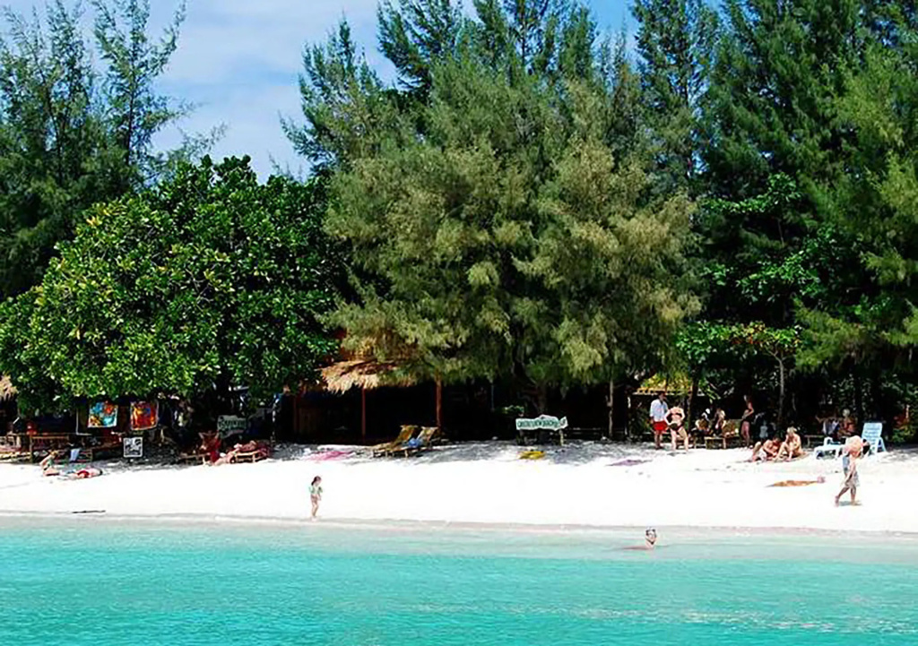 Beach & Waterfront