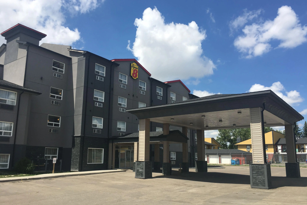 Super 8 by Wyndham Regina