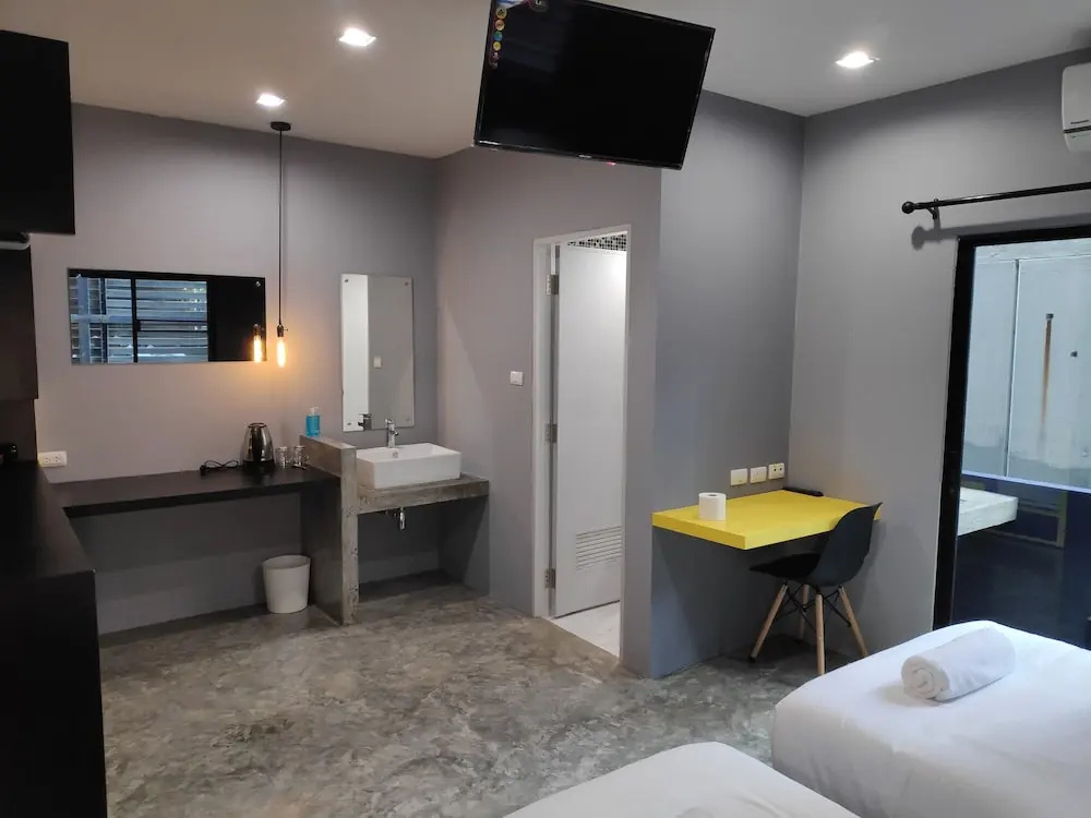 Deluxe Double room (twin beds)