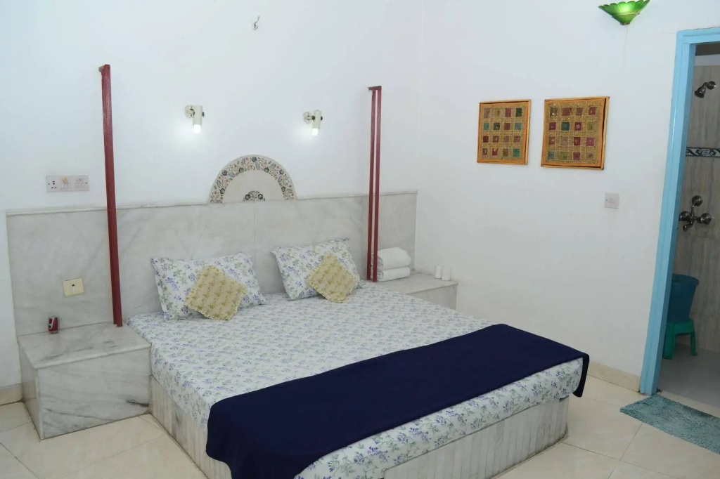 Maya Hotel & Restaurant photo 2