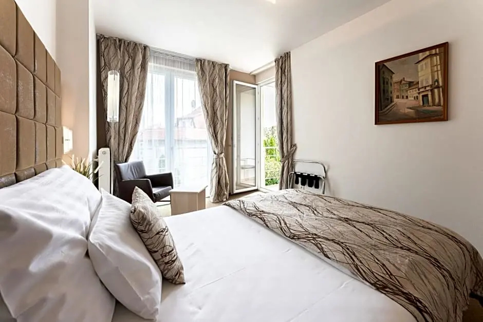Hotel ANTARES - Chambres