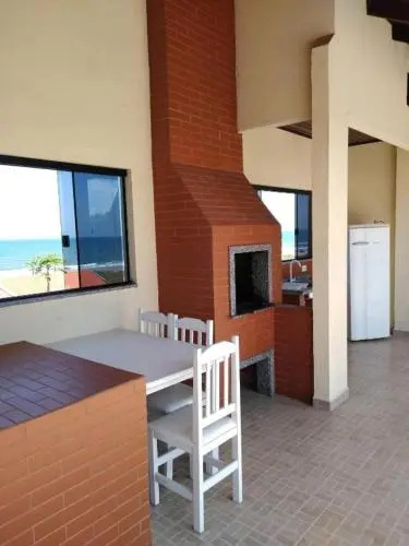 Apartamentos na Quadra do Mar