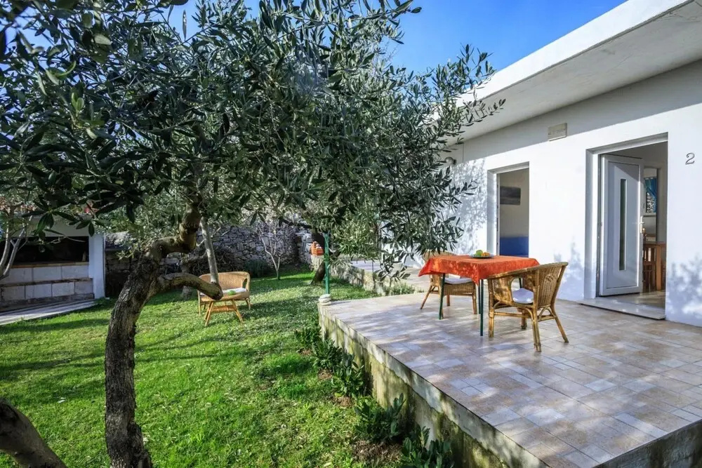 Sumartin Holiday Home Near the Beach