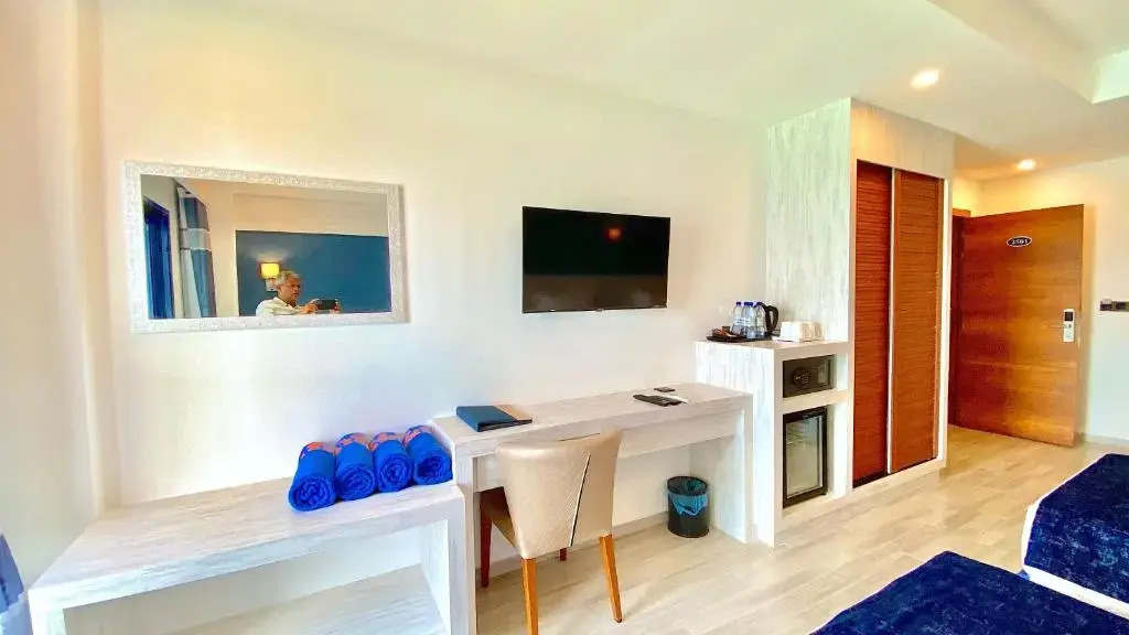 Kaani Palm Beach